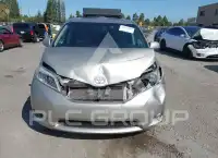 2016 Toyota SIENNA фото