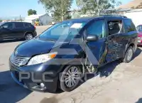 2016 Toyota SIENNA фото