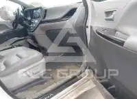 2016 Toyota SIENNA фото