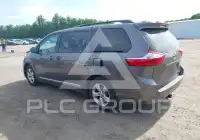 2016 Toyota SIENNA фото