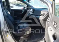 2016 Toyota SIENNA photo