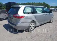 2016 Toyota SIENNA photo