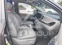 2016 Toyota SIENNA фото