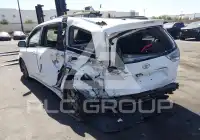 2016 Toyota SIENNA photo