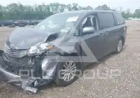 2016 Toyota SIENNA фото