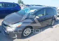 2016 Toyota PRIUS фото