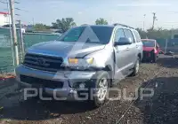 2016 Toyota SEQUOIA фото