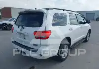 2016 Toyota SEQUOIA фото