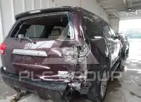 2016 Toyota SEQUOIA фото