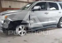 2016 Toyota SEQUOIA фото