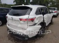 2016 Toyota Highlander photo