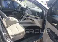 2016 Toyota Highlander photo