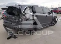 2016 Toyota Highlander photo