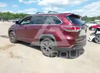 2016 Toyota Highlander photo