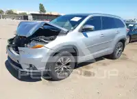 2016 Toyota Highlander фото