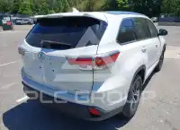 2016 Toyota Highlander фото