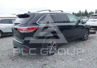 2016 Toyota Highlander photo