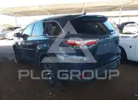 2016 Toyota Highlander фото