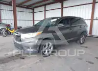 2016 Toyota Highlander photo