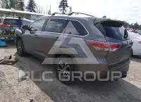 2016 Toyota Highlander photo