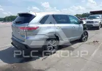 2016 Toyota Highlander photo