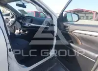 2016 Toyota Highlander photo