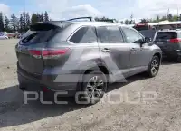 2016 Toyota Highlander photo