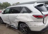 2016 Toyota Highlander photo