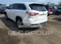 2016 Toyota Highlander photo