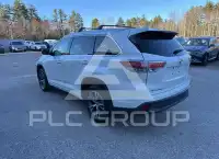 2016 Toyota Highlander photo