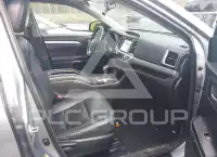 2016 Toyota Highlander фото