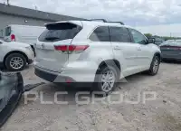 2016 Toyota Highlander photo