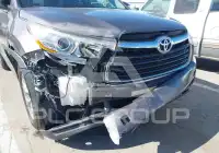 2016 Toyota Highlander photo