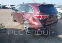 2016 Toyota Highlander photo