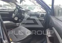 2016 Toyota Highlander photo