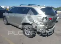 2016 Toyota Highlander фото