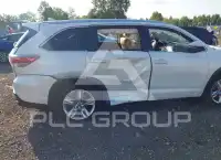 2016 Toyota Highlander photo