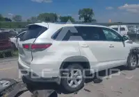 2016 Toyota Highlander фото