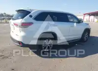 2016 Toyota Highlander photo