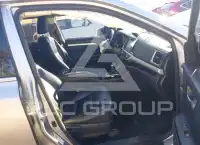2016 Toyota Highlander фото