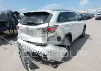 2016 Toyota Highlander фото