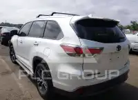 2016 Toyota Highlander фото