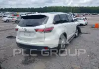 2016 Toyota Highlander photo