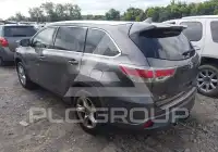 2016 Toyota Highlander photo