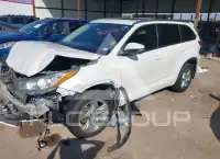 2016 Toyota Highlander photo