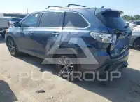 2016 Toyota Highlander photo