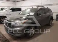 2016 Toyota Highlander photo
