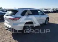 2016 Toyota Highlander photo