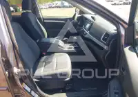 2016 Toyota Highlander photo