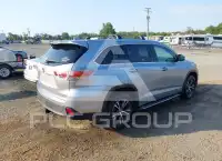 2016 Toyota Highlander фото